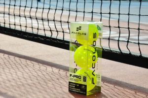 bóng pickleball Facolos, chất liệu polyethylene bền bỉ, phù hợp cho cả sân trong nhà và sân ngoài trời.