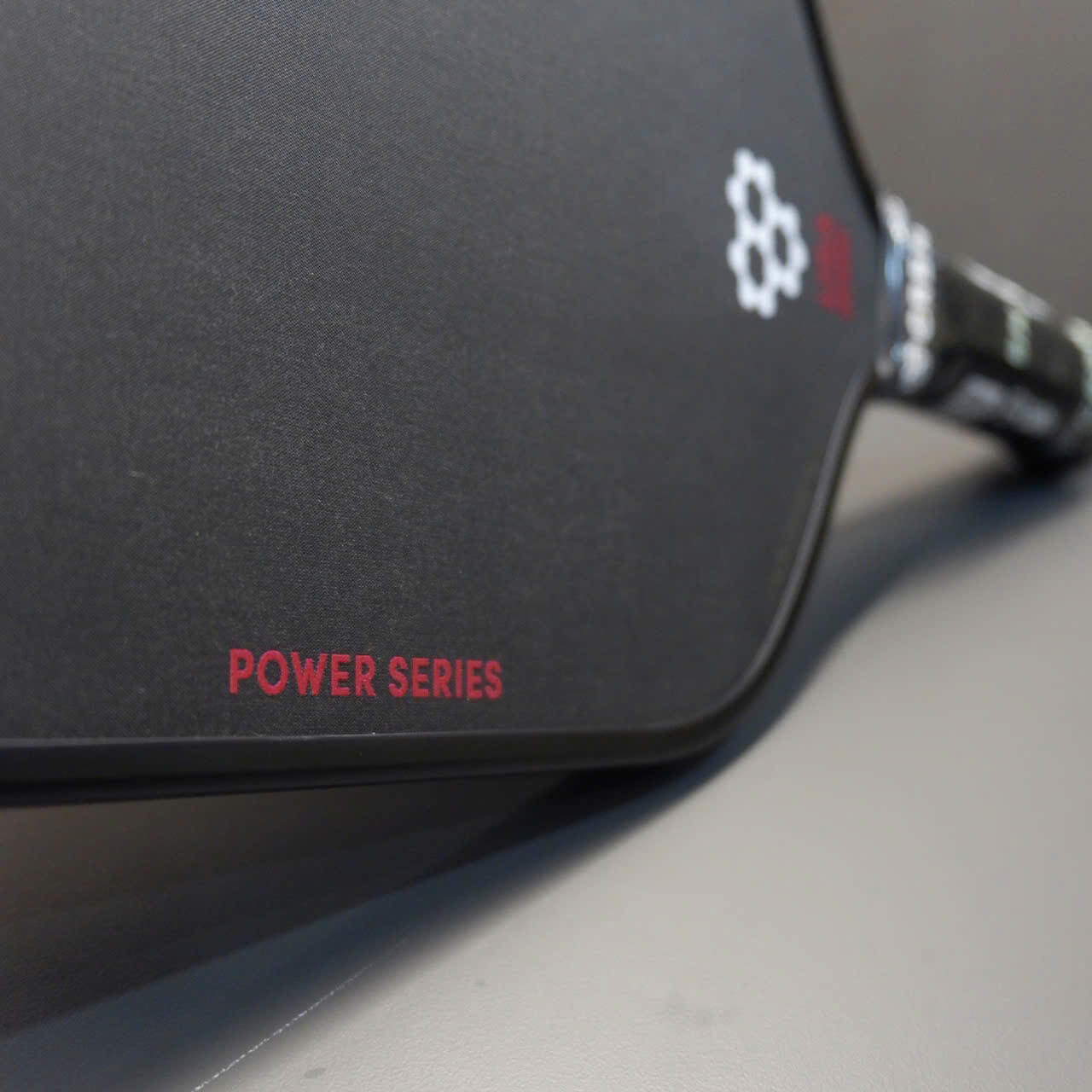 Mặt Vợt CRBN 3X - Chất Lượng Cao Mặt vợt CRBN 3X với công nghệ carbon tiên tiến